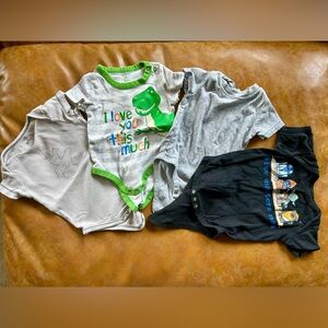 Various Kids Short Sleeve Bodysuits - size 6-9 months